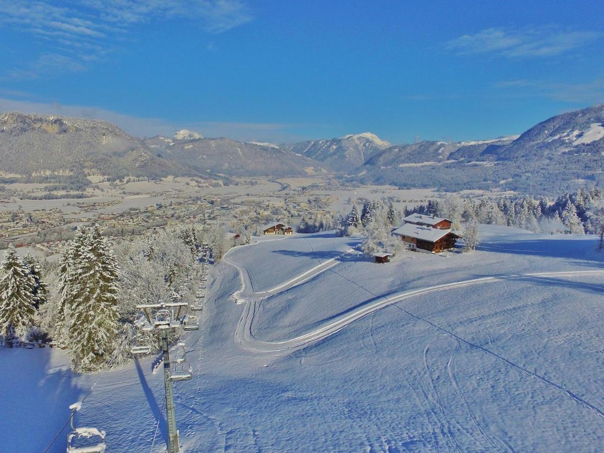 Chalet On The Ski Slope In St Johann In Tyrol Apfeldorf Ngoại thất bức ảnh